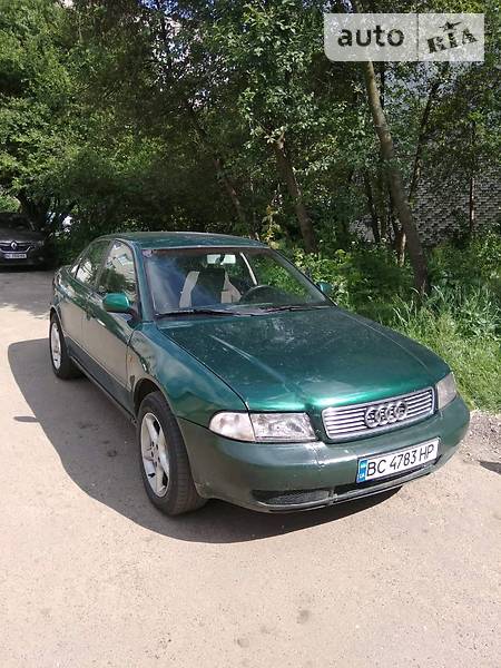 Седан Audi A4 1997 в 