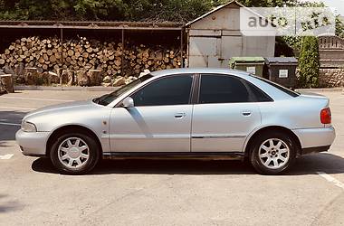 Седан Audi A4 1998 в Тернополі