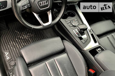 Седан Audi A4 2015 в 