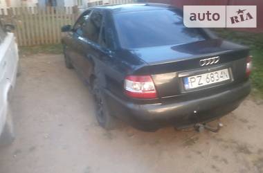 Седан Audi A4 1995 в Ивано-Франковске