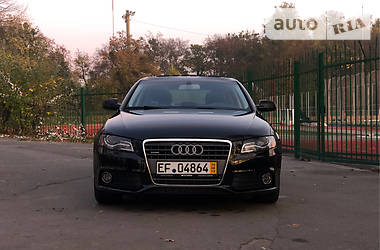 Седан Audi A4 2011 в Виннице