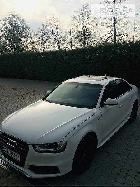 Седан Audi A4 2015 в Львові
