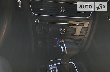 Седан Audi A4 2012 в Львове