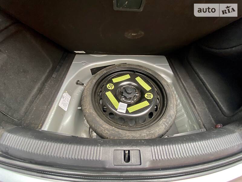 Седан Audi A4 2012 в Києві