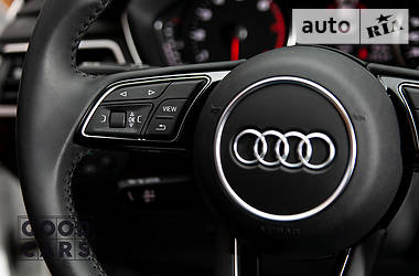 Седан Audi A4 2018 в 
