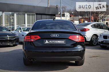 Седан Audi A4 2011 в 