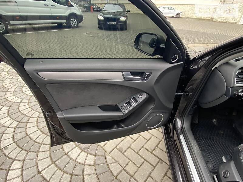 Универсал Audi A4 2015 в Луцке