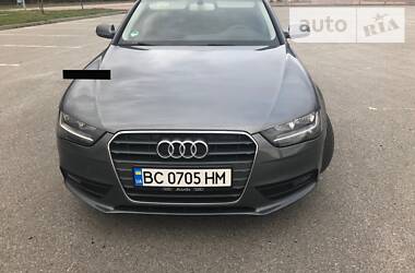 Седан Audi A4 2014 в 