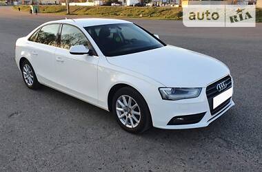 Седан Audi A4 2014 в 