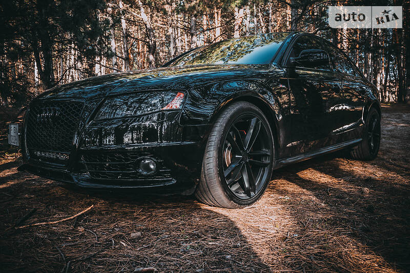 Седан Audi A4 2012 в Запоріжжі
