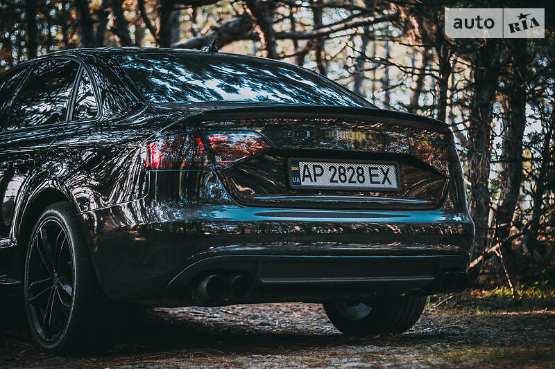 Седан Audi A4 2012 в Запоріжжі