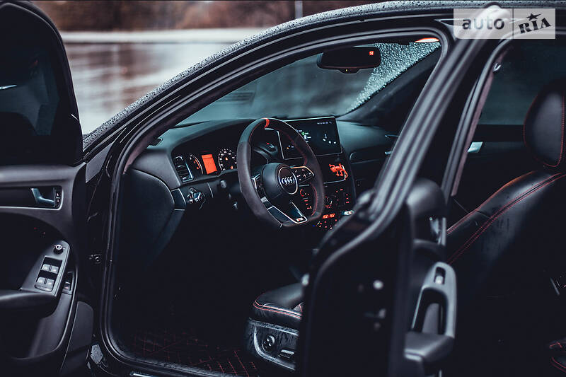 Седан Audi A4 2012 в Запоріжжі