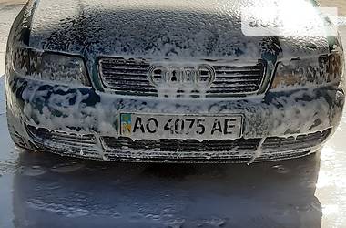 Седан Audi A4 1999 в 
