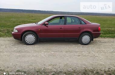 Седан Audi A4 1999 в 