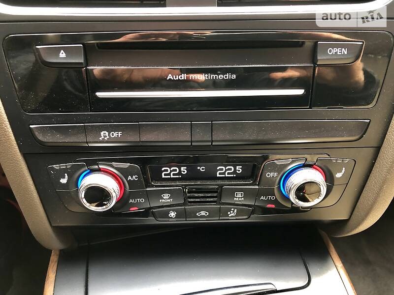 Седан Audi A4 2014 в Києві