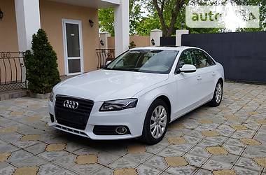 Седан Audi A4 2012 в 