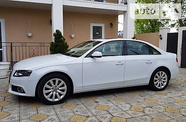 Седан Audi A4 2012 в 