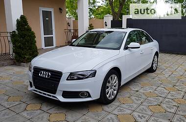 Седан Audi A4 2012 в 