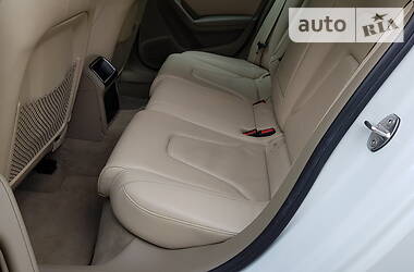 Седан Audi A4 2012 в 