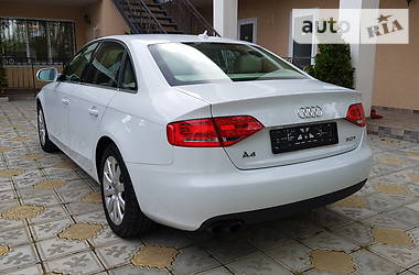 Седан Audi A4 2012 в 