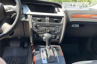 Седан Audi A4 2011 в Луцьку