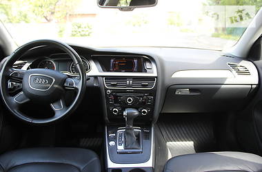 Седан Audi A4 2014 в 