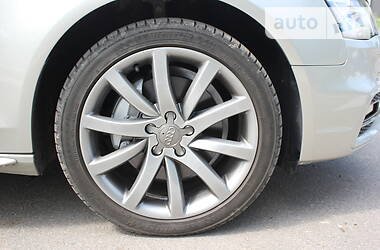 Седан Audi A4 2014 в 