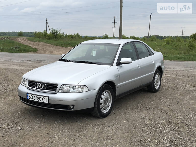 Седан Audi A4 1999 в Бучачі