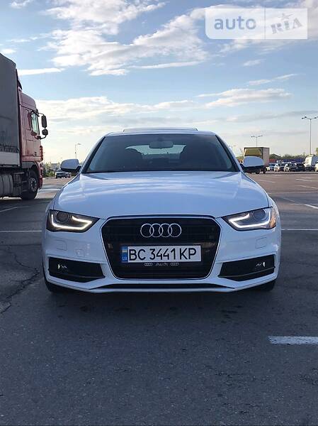 Седан Audi A4 2014 в Львові