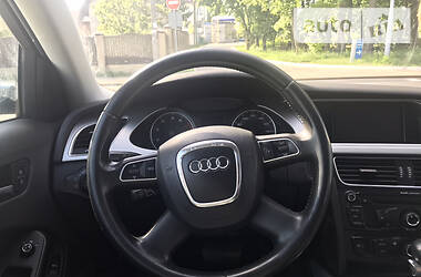 Седан Audi A4 2010 в Луцке