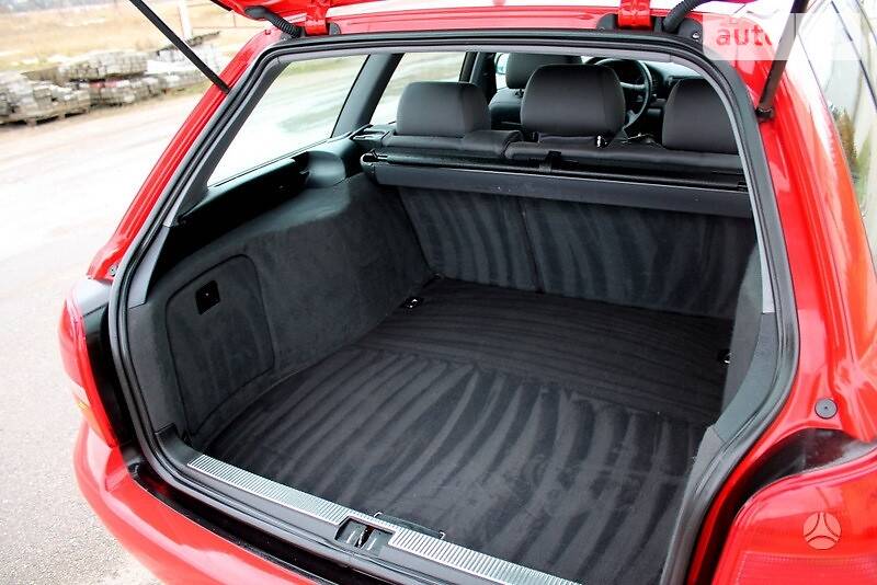 Универсал Audi A4 2001 в Костополе