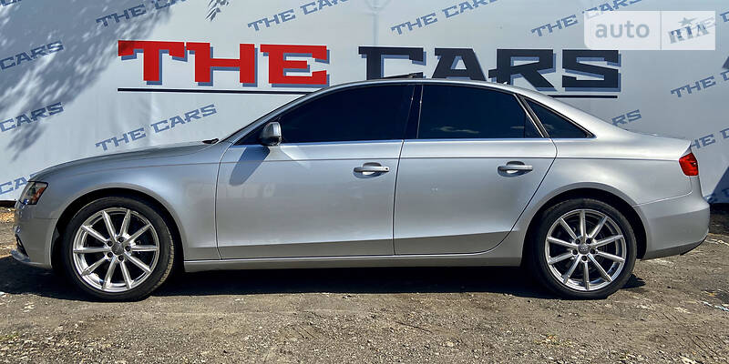 Седан Audi A4 2012 в Києві
