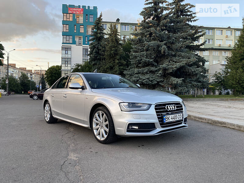 Седан Audi A4 2014 в Рівному