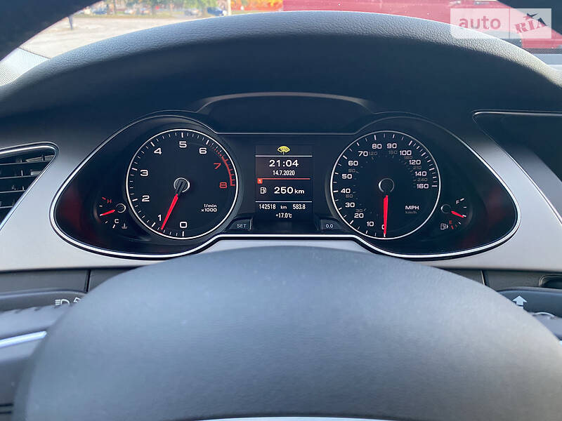Седан Audi A4 2014 в Рівному