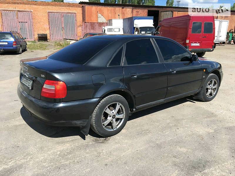 Седан Audi A4 1997 в Виннице