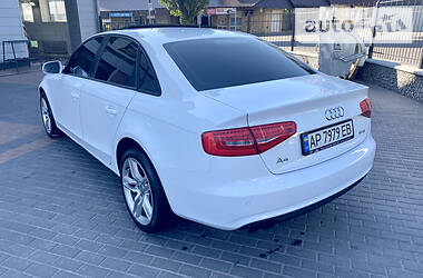 Седан Audi A4 2012 в Киеве