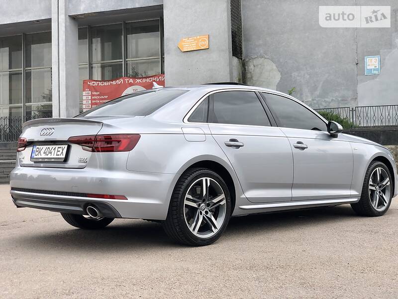Седан Audi A4 2018 в Рівному