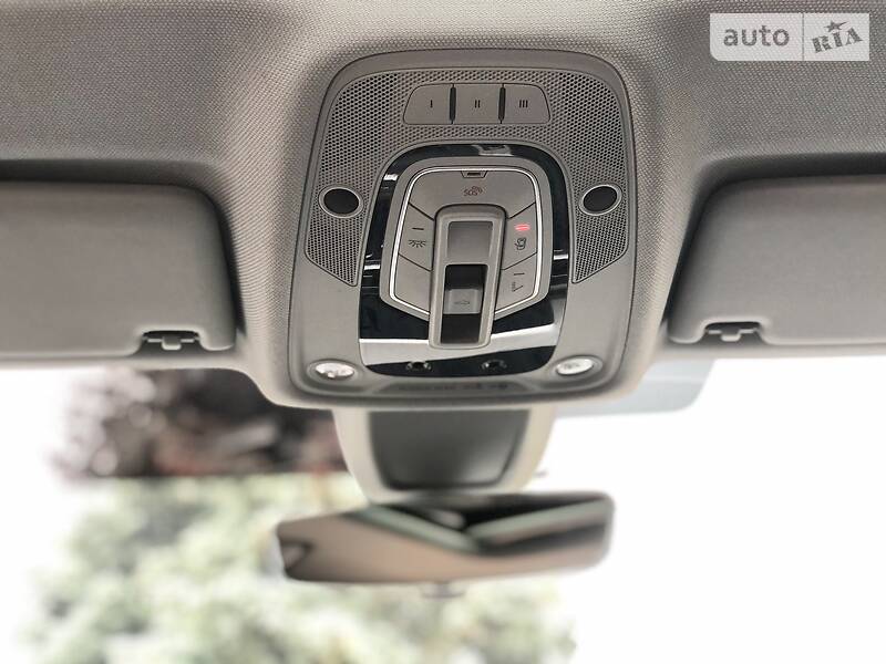 Седан Audi A4 2018 в Рівному