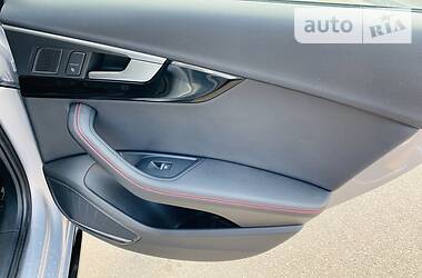 Седан Audi A4 2018 в 