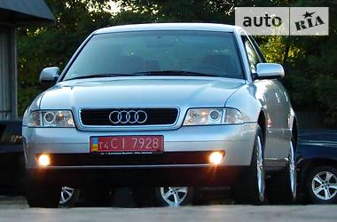 Седан Audi A4 2000 в Сарнах