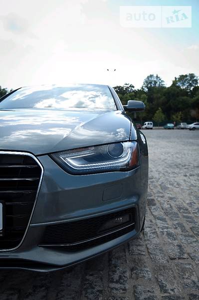 Седан Audi A4 2014 в Харкові