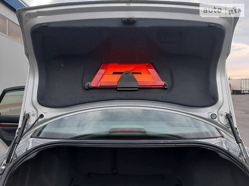 Седан Audi A4 2000 в Сарнах