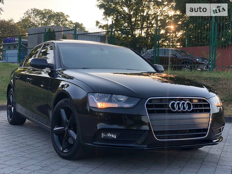 Седан Audi A4 2013 в Стрию