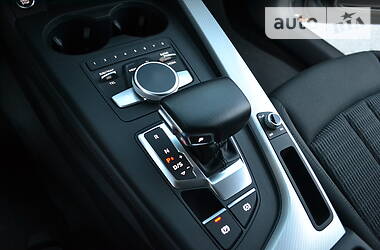 Универсал Audi A4 2016 в Звягеле