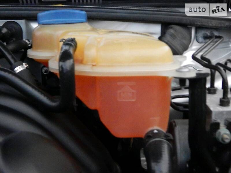 Седан Audi A4 2000 в Сарнах