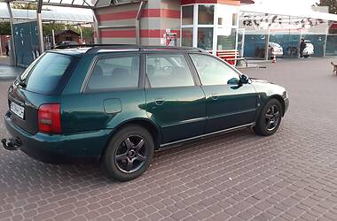 Универсал Audi A4 1996 в Ровно