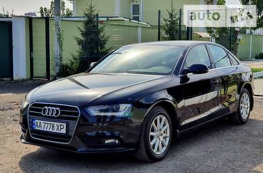 Седан Audi A4 2012 в Киеве