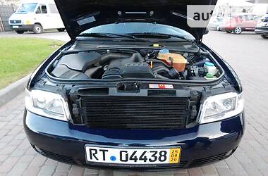 Седан Audi A4 2000 в Сарнах