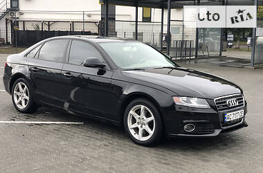 Седан Audi A4 2009 в Луцке