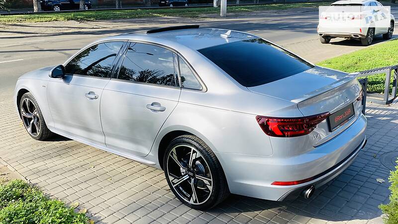 Седан Audi A4 2018 в Одессе